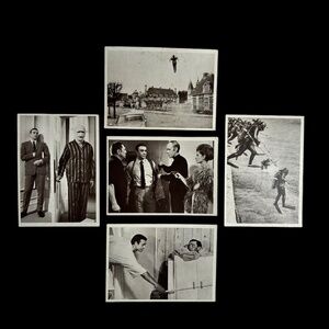Group of 5 James Bond Philadelphia Gum Cards 1966 Thunderball